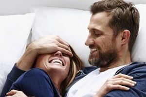 Простатиттің бактериялық түрімен ауыратын ер адам әйелмен интимдік қарым-қатынастан пайда көреді
