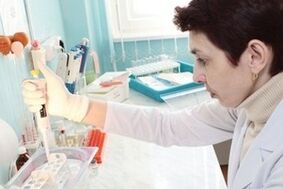 Тесттерді қолдану арқылы простатитті уақытында диагностикалау өте маңызды, бұл қалпына келтіруді тездетеді